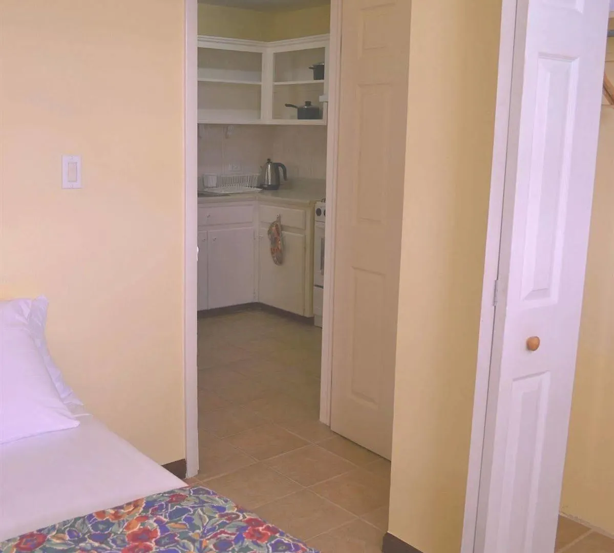 ***  Paige Pond Country Inn St. John's Antigua/Barbuda
